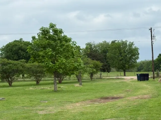 4913 N Fm 1752, Savoy, TX 75479 - #1