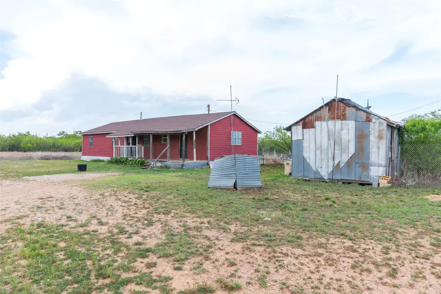 521 Avenue H, Anson, TX 79501 - #3