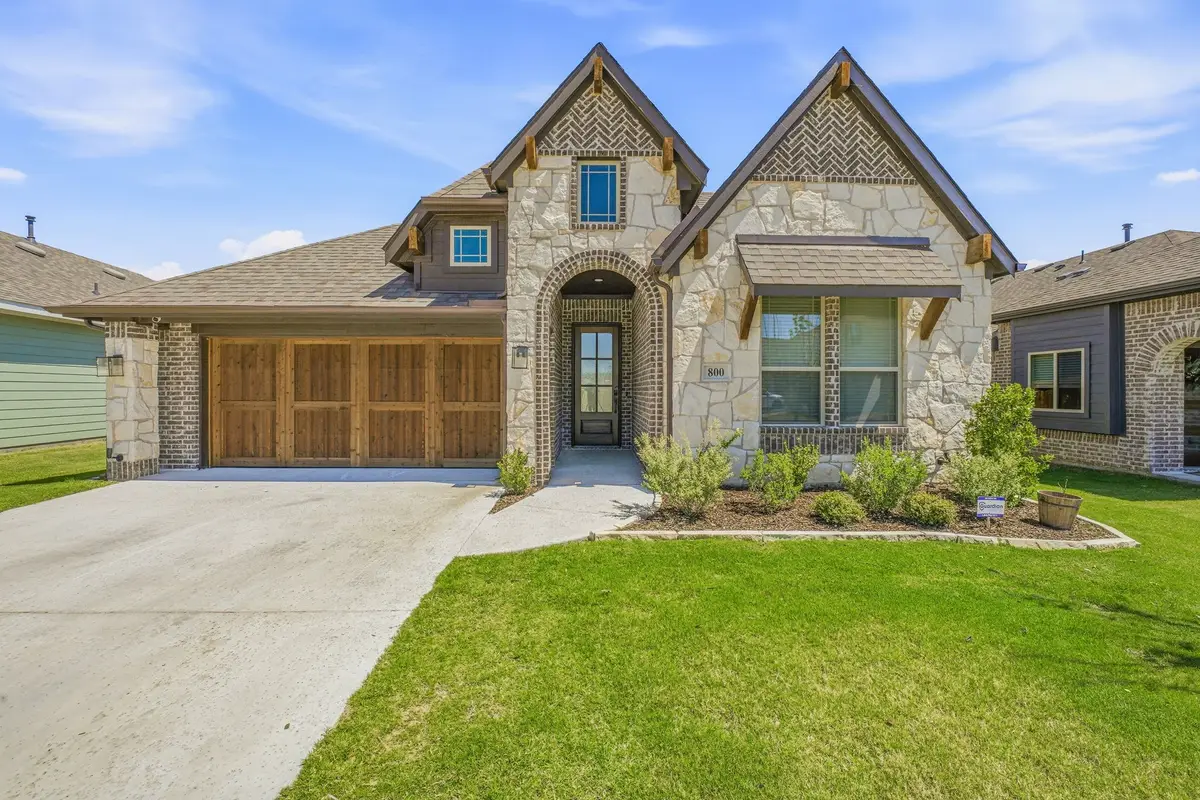 800 Jaguar Ridge, Godley, TX 76044 - #1