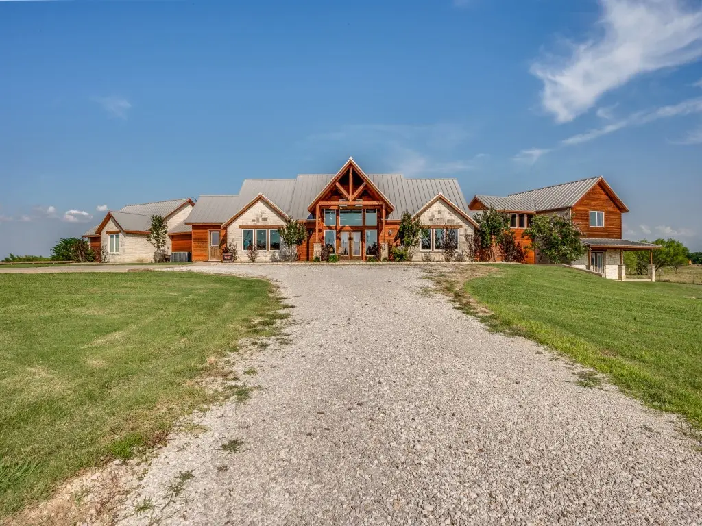 2250 Morrow Road, Valley View, TX 76272 - #1