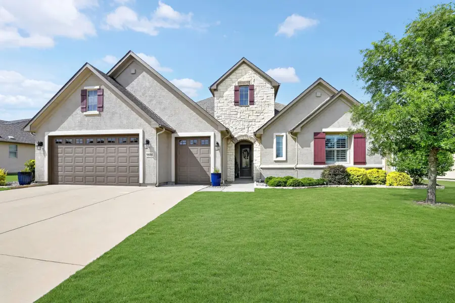 9808 Ironwood Drive, Denton, TX 76207 - #3