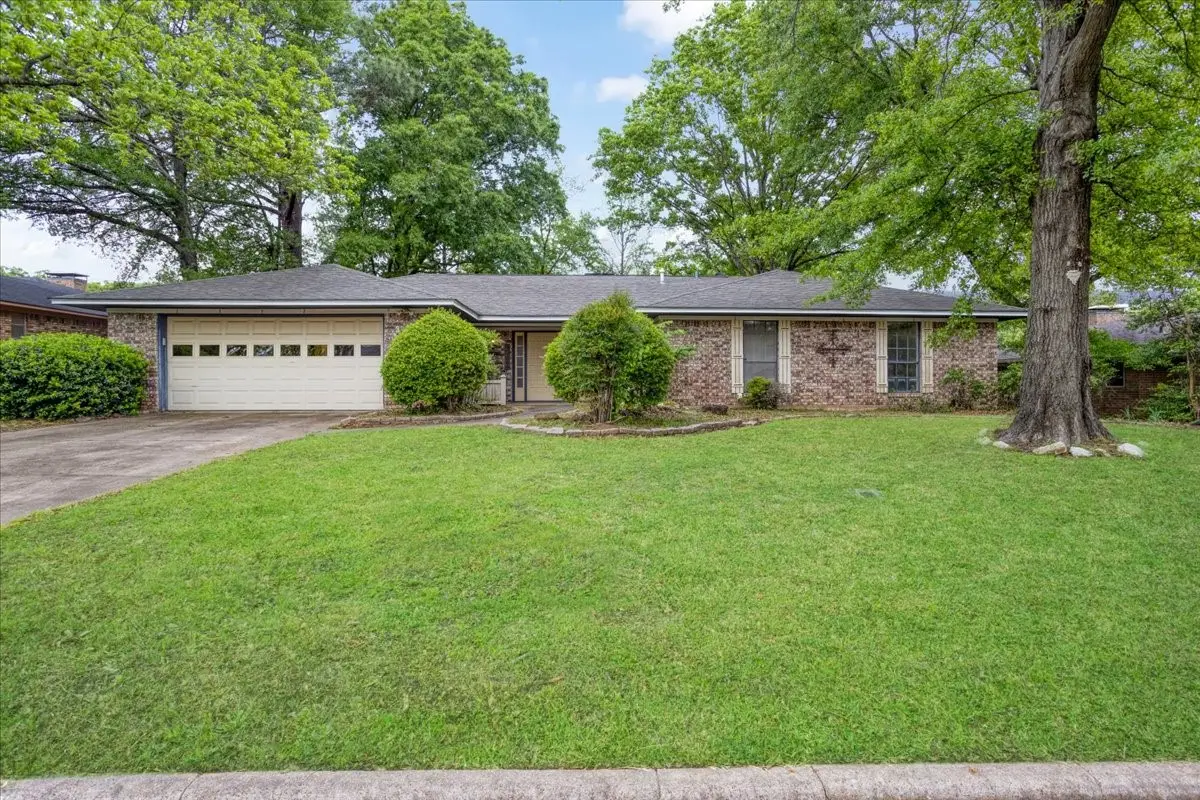 3509 Holly Street, Denison, TX 75020 - #1