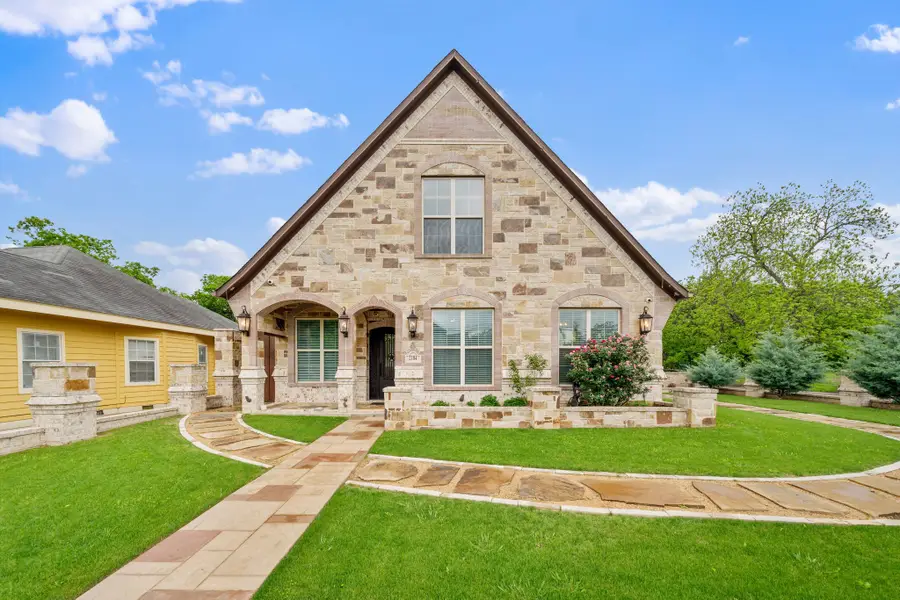 2104 Wellington Street, Greenville, TX 75401 - #2