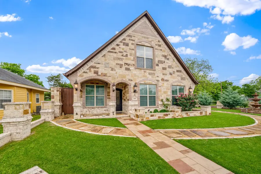 2104 Wellington Street, Greenville, TX 75401 - #3