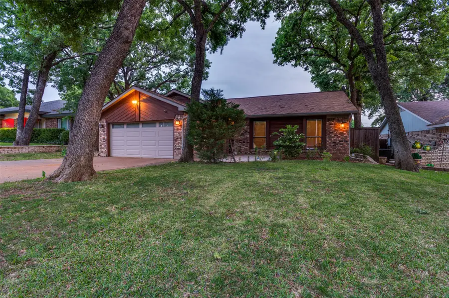 2116 Rainwood Court, Arlington, TX 76017 - #2