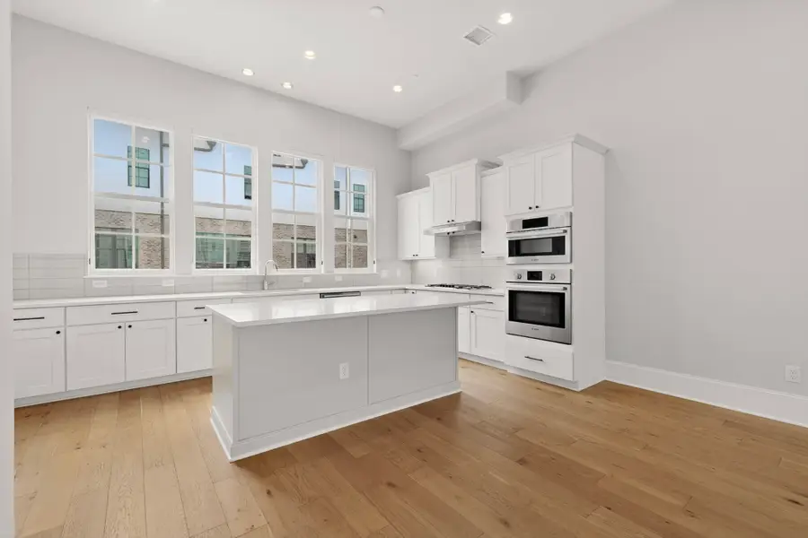 645 Dalton Lane, Irving, TX 75039 - #3