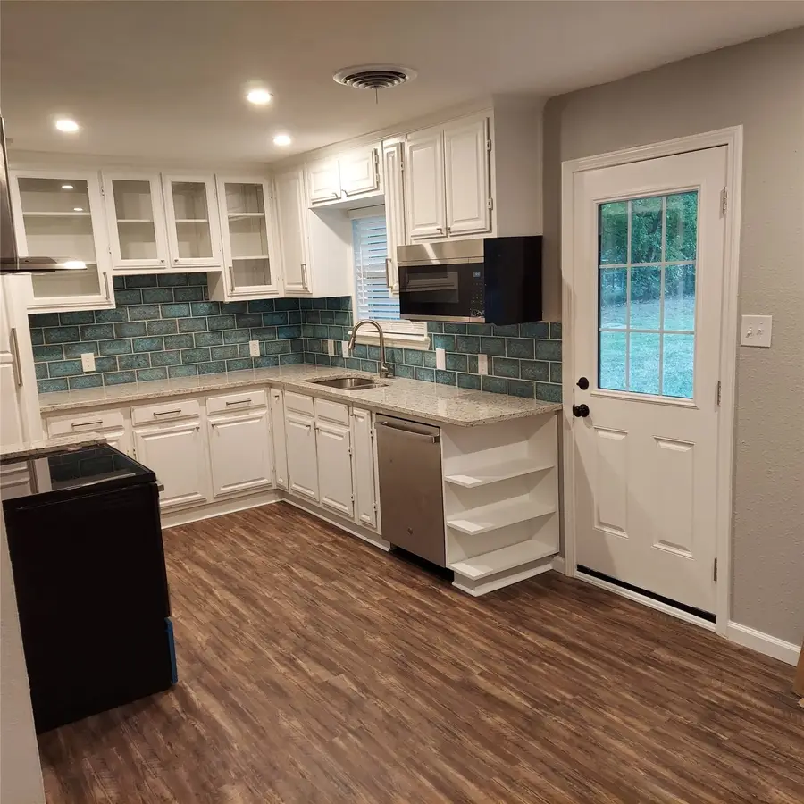 410 Hillcrest Street, Mansfield, TX 76063 - #3