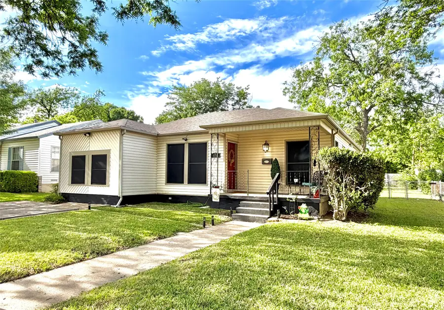 853 Holly Drive, Garland, TX 75040 - #2