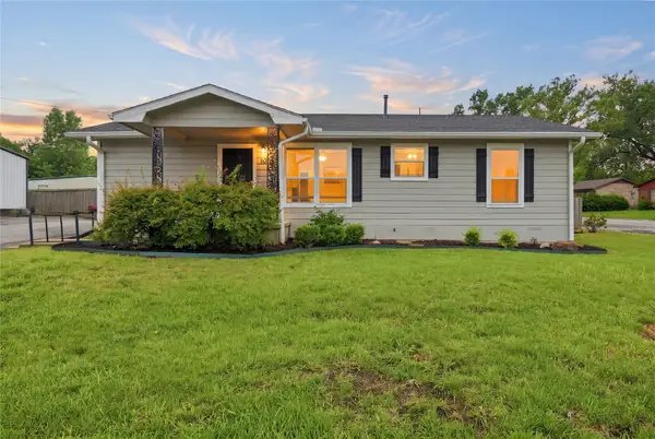 306 W Haning Street, Howe, TX 75459