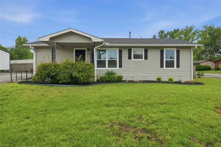 306 W Haning Street, Howe, TX 75459 - #2