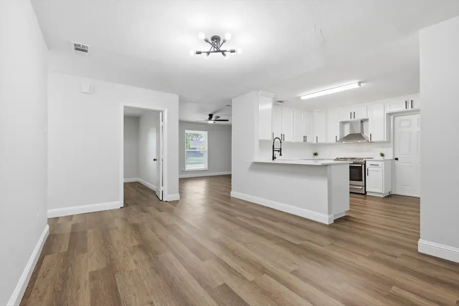 306 Baron Place, Grand Prairie, TX 75051 - #3