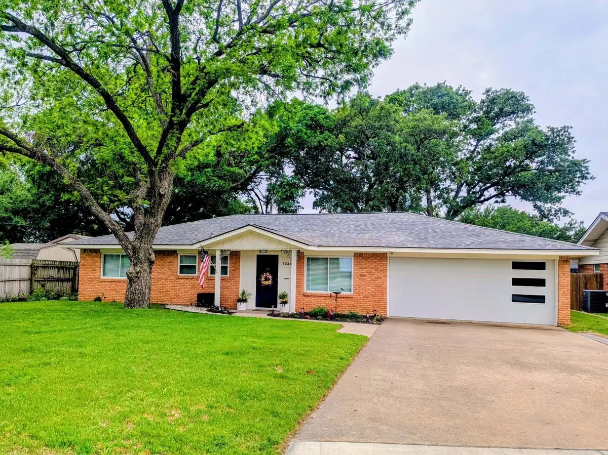 1229 Brookside Drive, Hurst, TX 76053 - #1