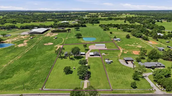 1861 Roland Road, Whitesboro, TX 76273