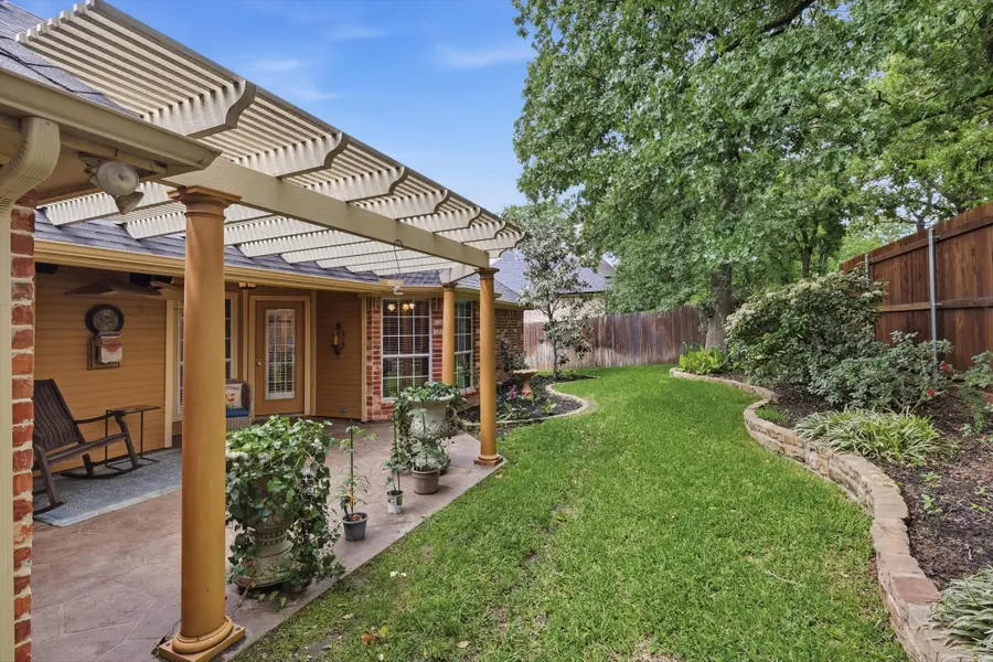 3600 Chateaux Lane, Hurst, TX 76054 - #2