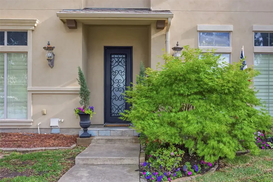 5026 Pershing Avenue, Fort Worth, TX 76107 - #2