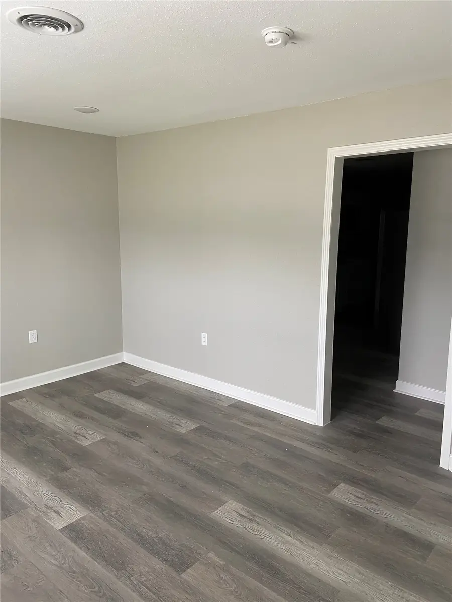 1607 SE 18th Street, Mineral Wells, TX 76067 - #3