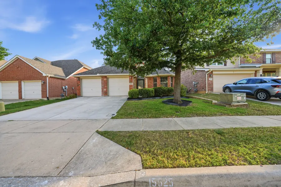 15525 Landing Creek Lane, Justin Roanoke, TX 76262 - #2