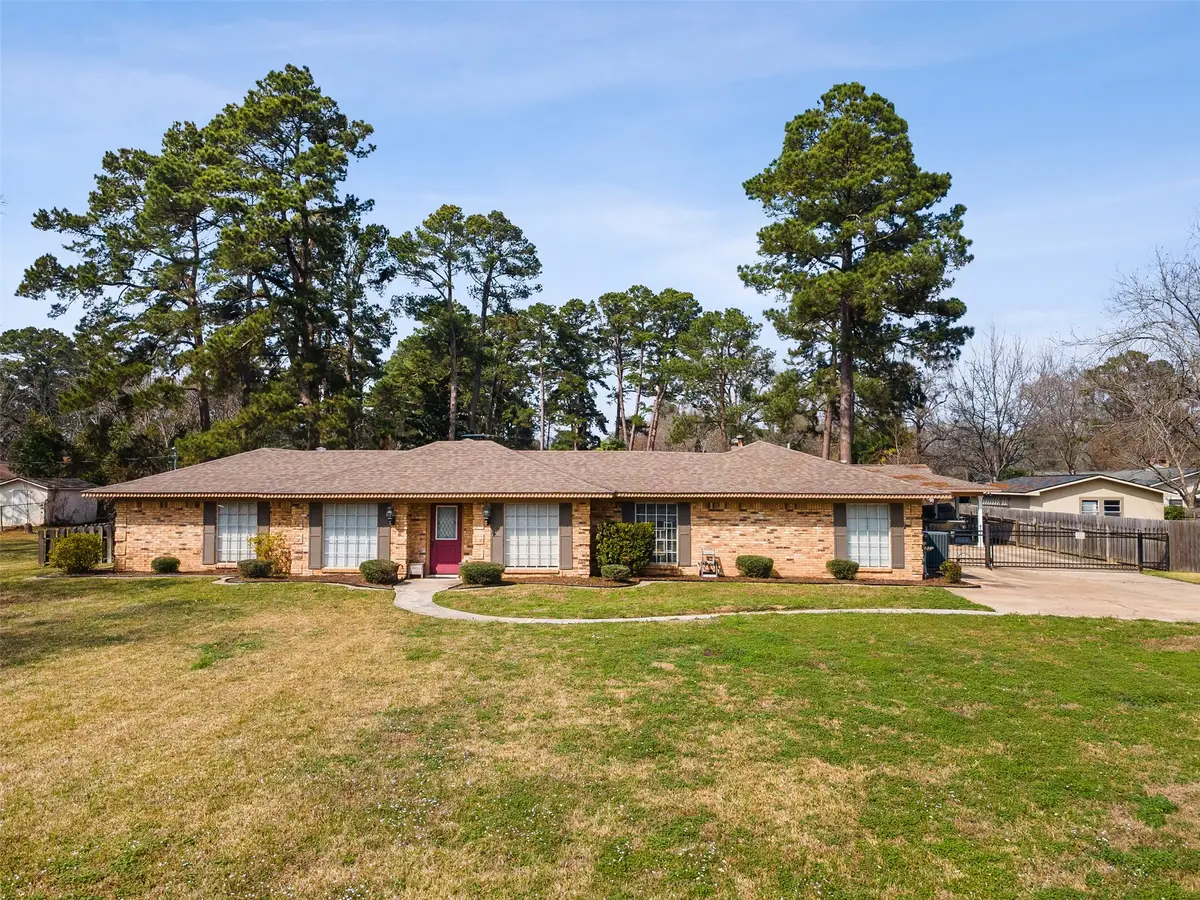 1302 W Sabine Street, Carthage, TX 75633 - #1