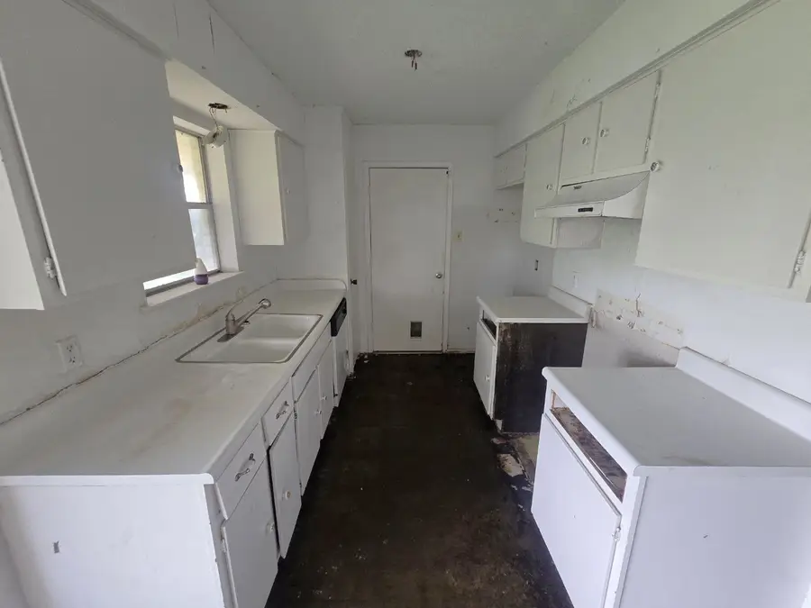 1608 Lee Street, Kaufman, TX 75142 - #2