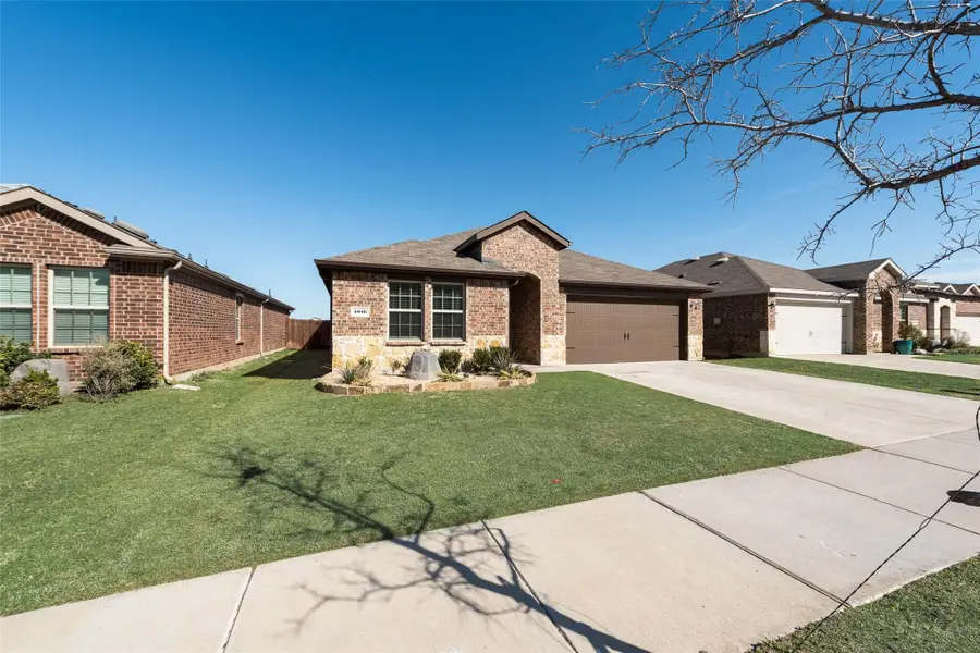 4016 Huntington Drive, Denton, TX 76209 - #2