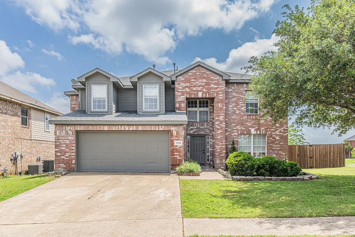 300 Creek Point Lane, Arlington, TX 76002 - #1