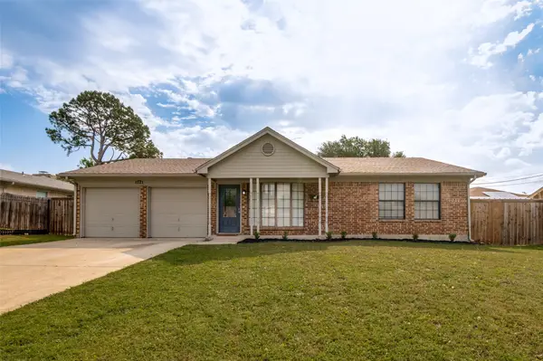 1721 Meadow Lane Terrace, Fort Worth, TX 76112