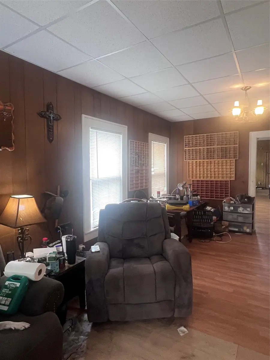 1015 Symonds Place, Stamford, TX 79553 - #2