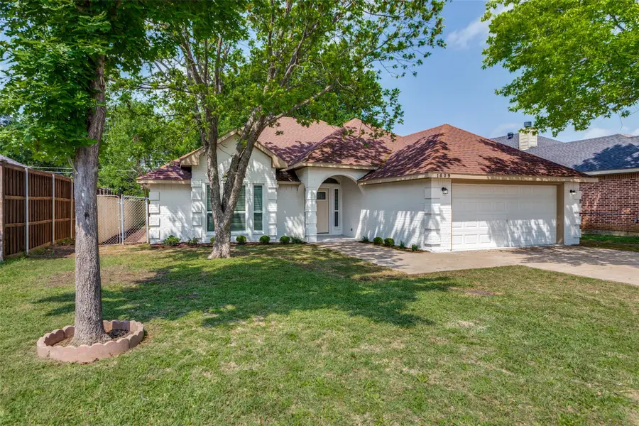 1609 Avenue B, Grand Prairie, TX 75051 - #2