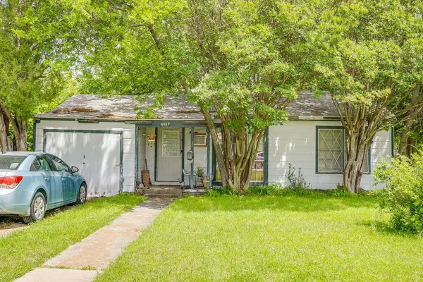 4817 Marks Place, Fort Worth, TX 76116