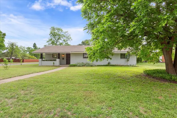 2025 Lenamon Street, Waco, TX 76710