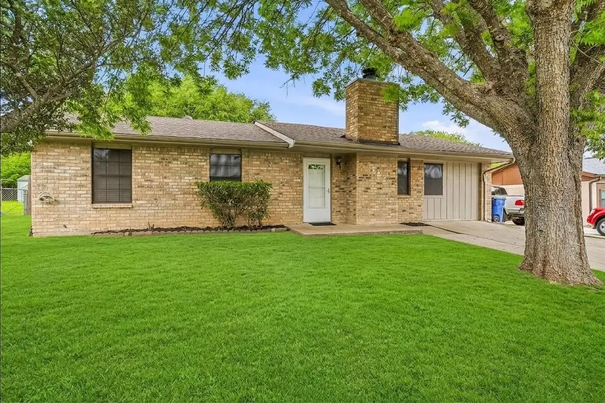 1414 W Torrey Street, Granbury, TX 76048 - #1