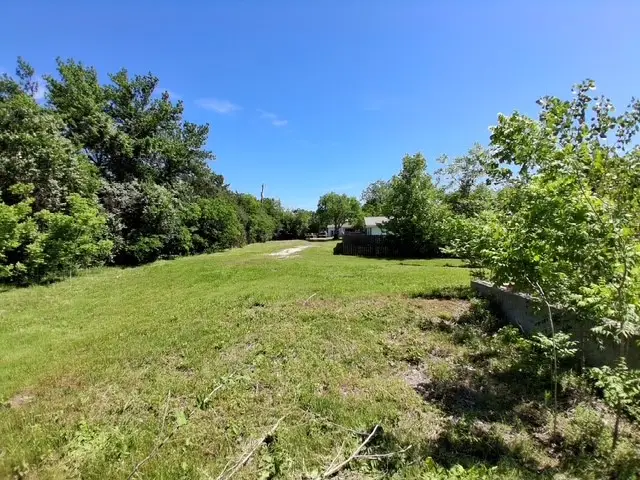 1017 Caron, Robinson, TX 76706 - #2