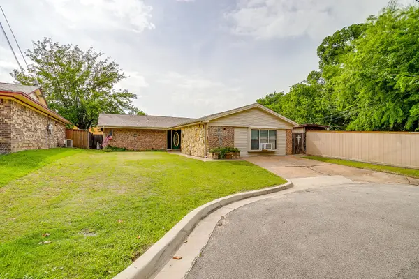211 Cottonwood Street, Weatherford, TX 76086