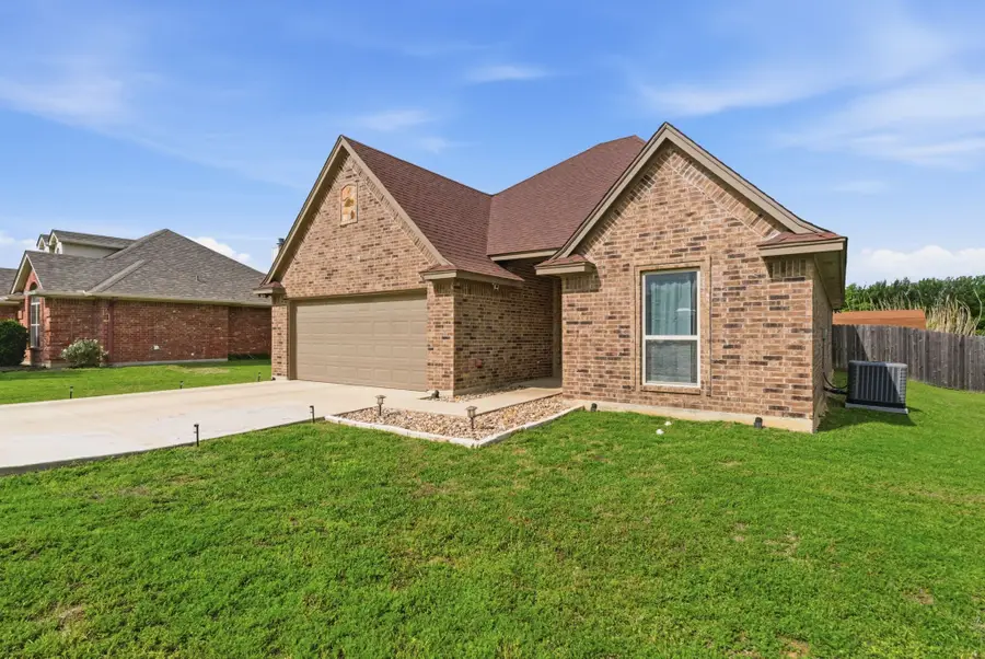 2313 Springhill Court, Mineral Wells, TX 76067 - #3