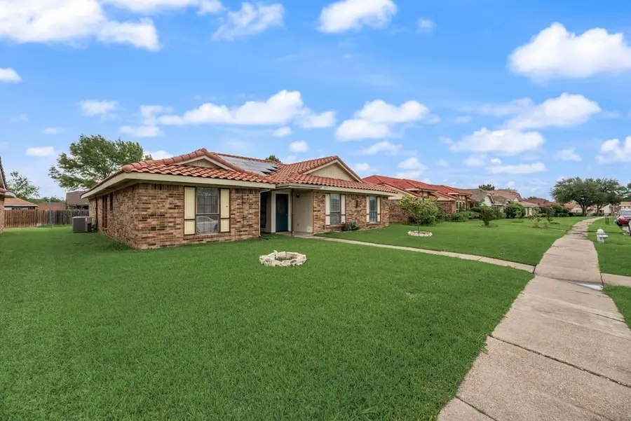 2711 Eagle Pass, Mesquite, TX 75150 - #2