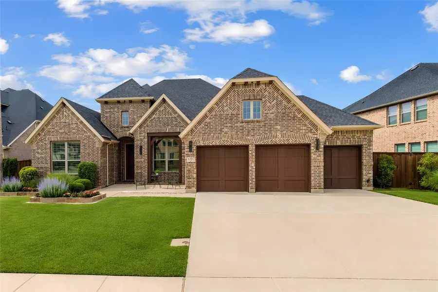11701 Slumber Falls Drive, Justin Roanoke, TX 76226 - #2