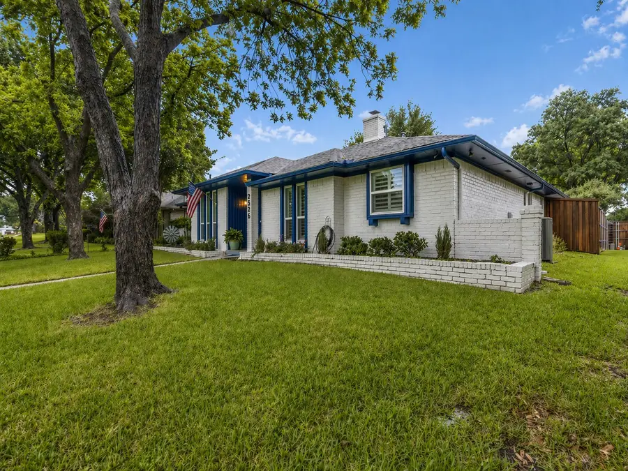 2526 Dove Creek Lane, Carrollton, TX 75006 - #2