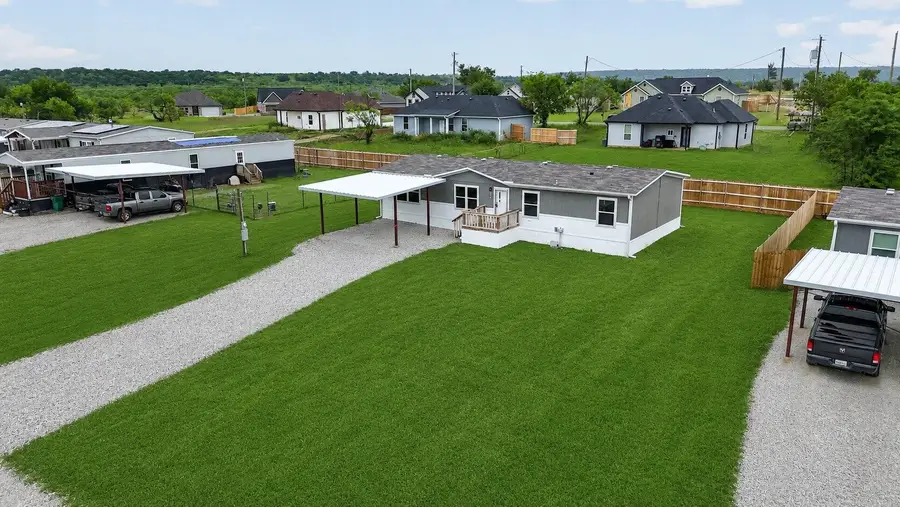 215 Overland Trail, Bridgeport, TX 76426 - #3