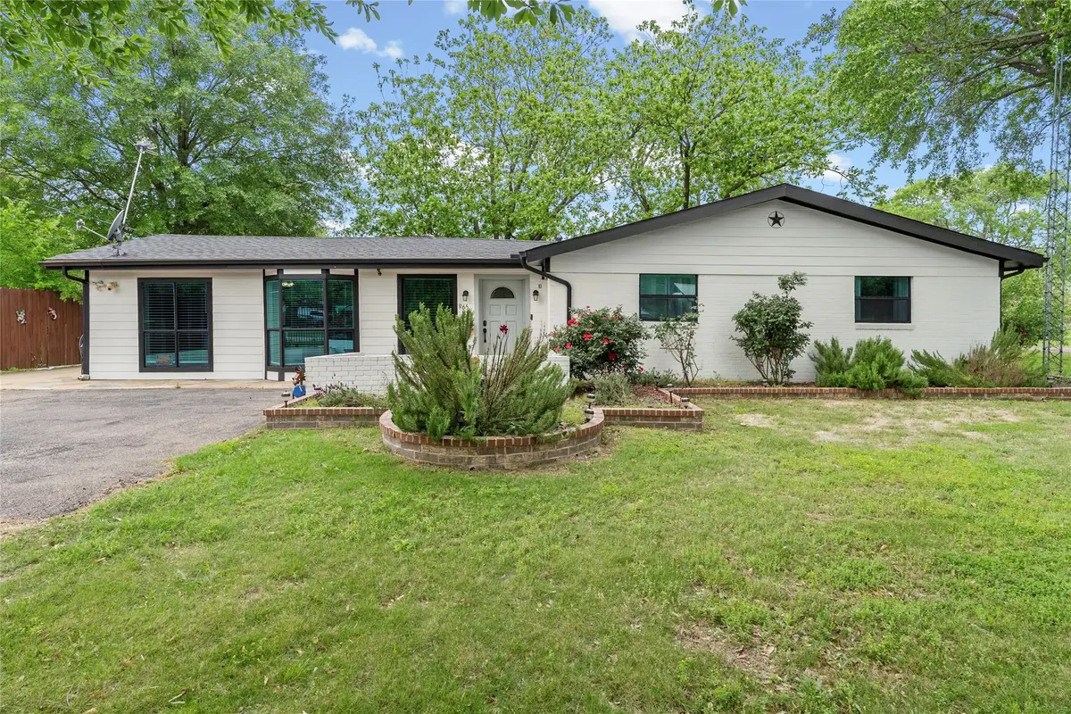 965 Farm Road 900 N, Saltillo, TX 75478 - #1