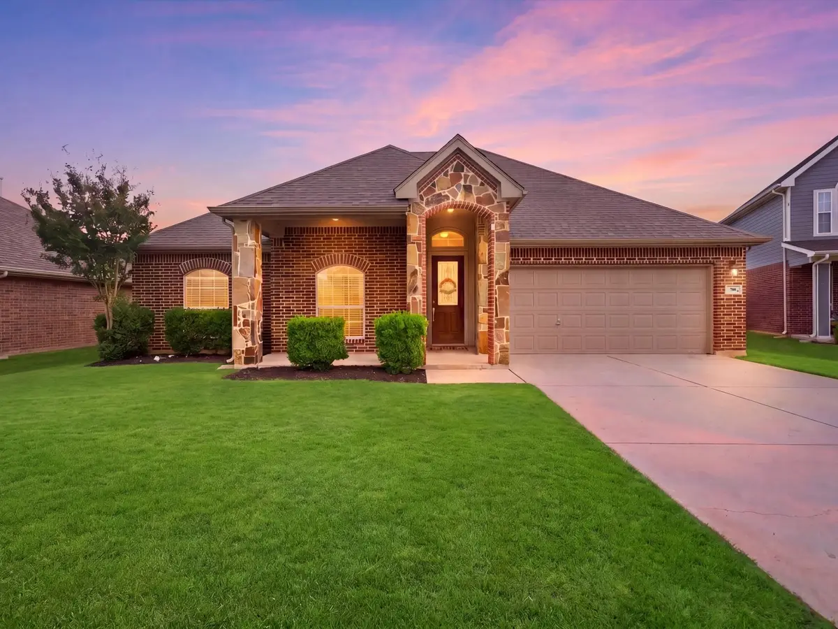 708 Date Court, Burleson, TX 76028 - #1