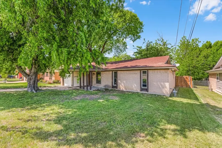 327 E Center Street, Duncanville, TX 75116 - #3