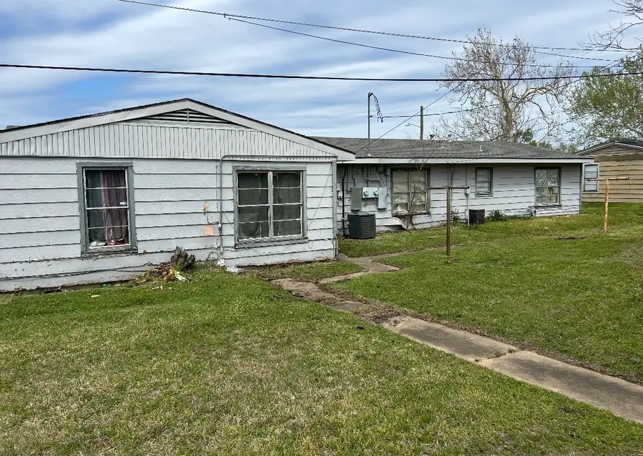 63 Mundt Street #B, Denison, TX 75020 - #3