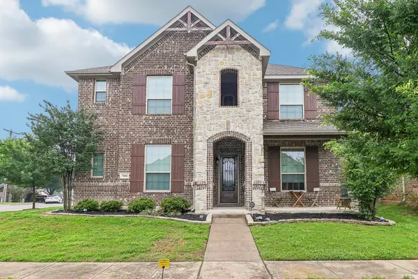 7104 Chelsea Drive, North Richland Hills, TX 76180