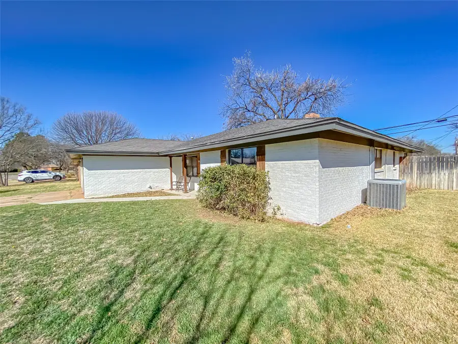 4034 Brook Hollow Drive, Abilene, TX 79605 - #2