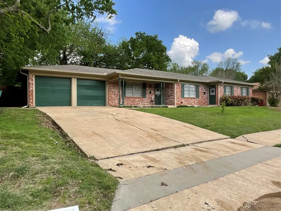 2413 N Lockhart Street, Sherman, TX 75092 - #2