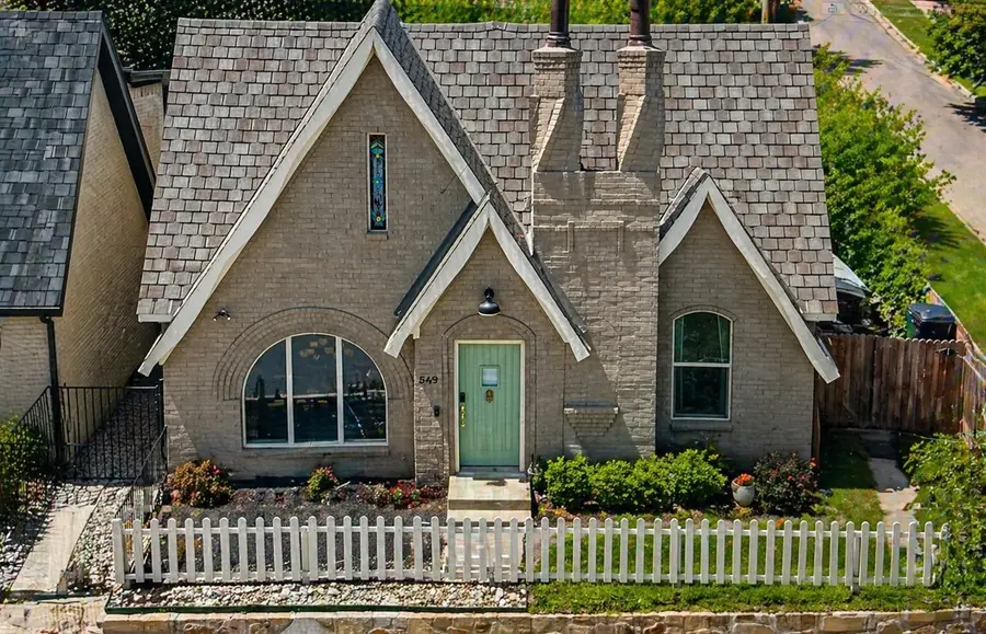 549 N Johnson Street, McKinney, TX 75069 - #2