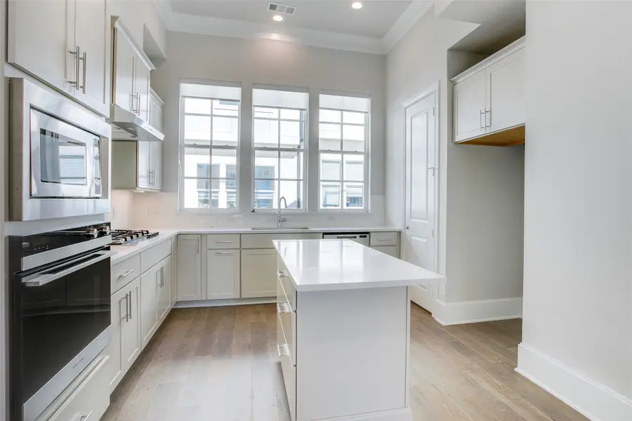 4651 New Water Lane, Dallas, TX 75219 - #3