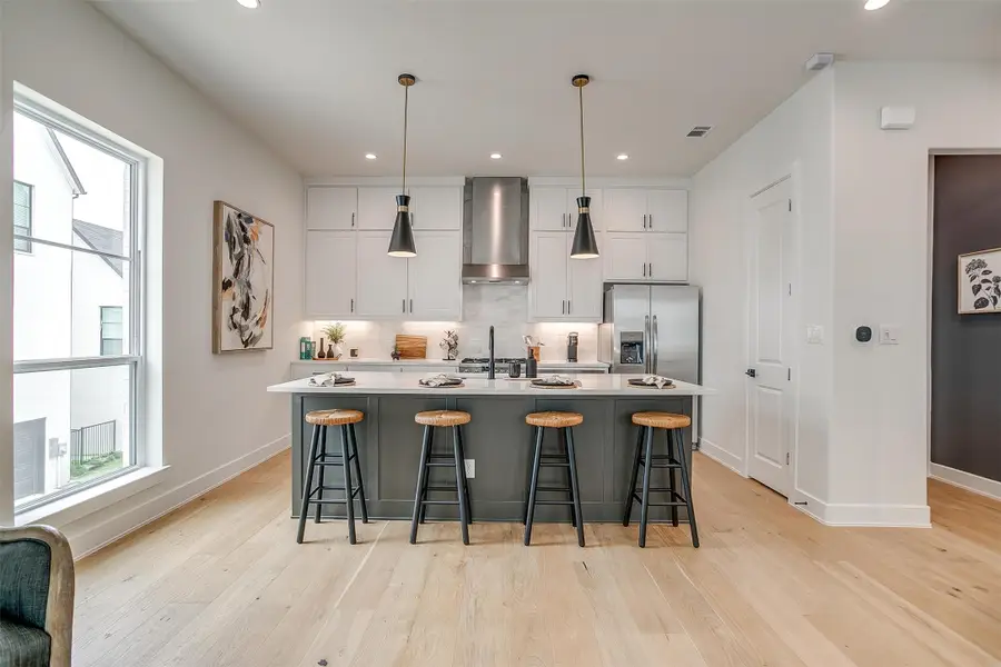 130 S Cooper Street, Arlington, TX 76013 - #2