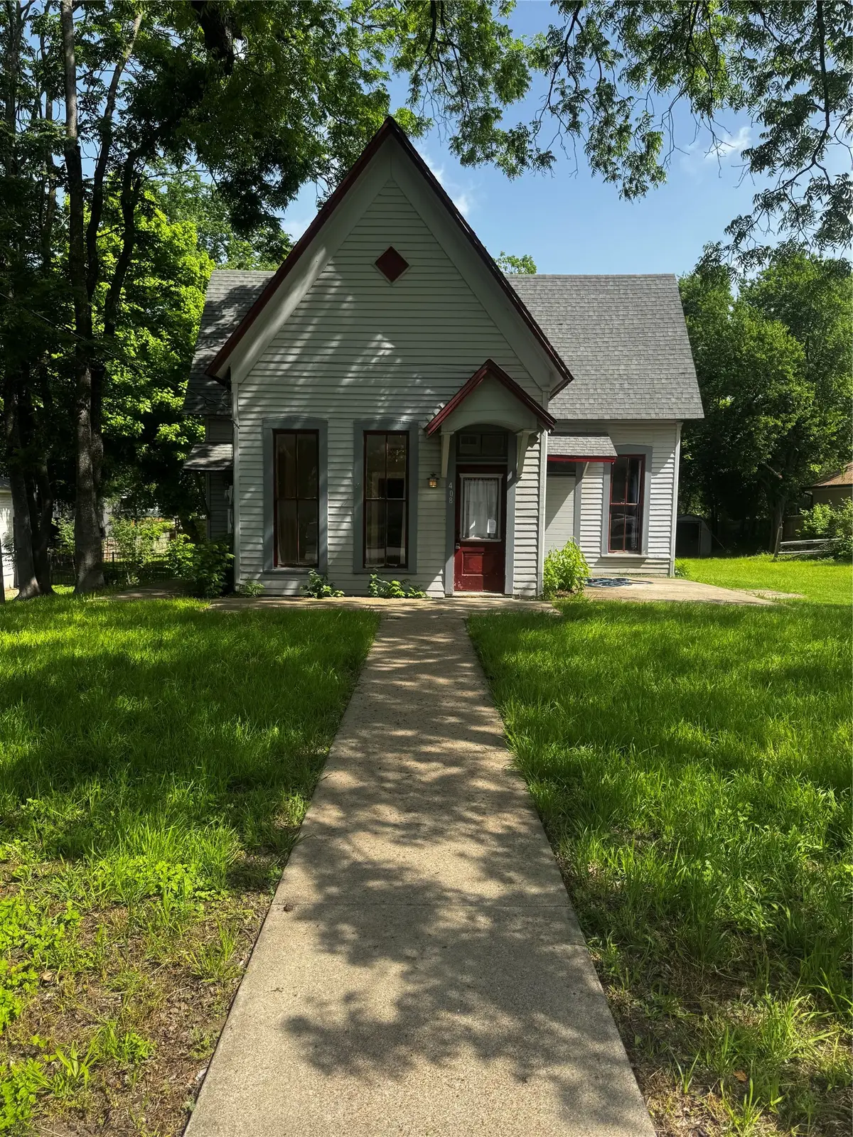 408 W Bridge Street, Weatherford, TX 76086 - #1