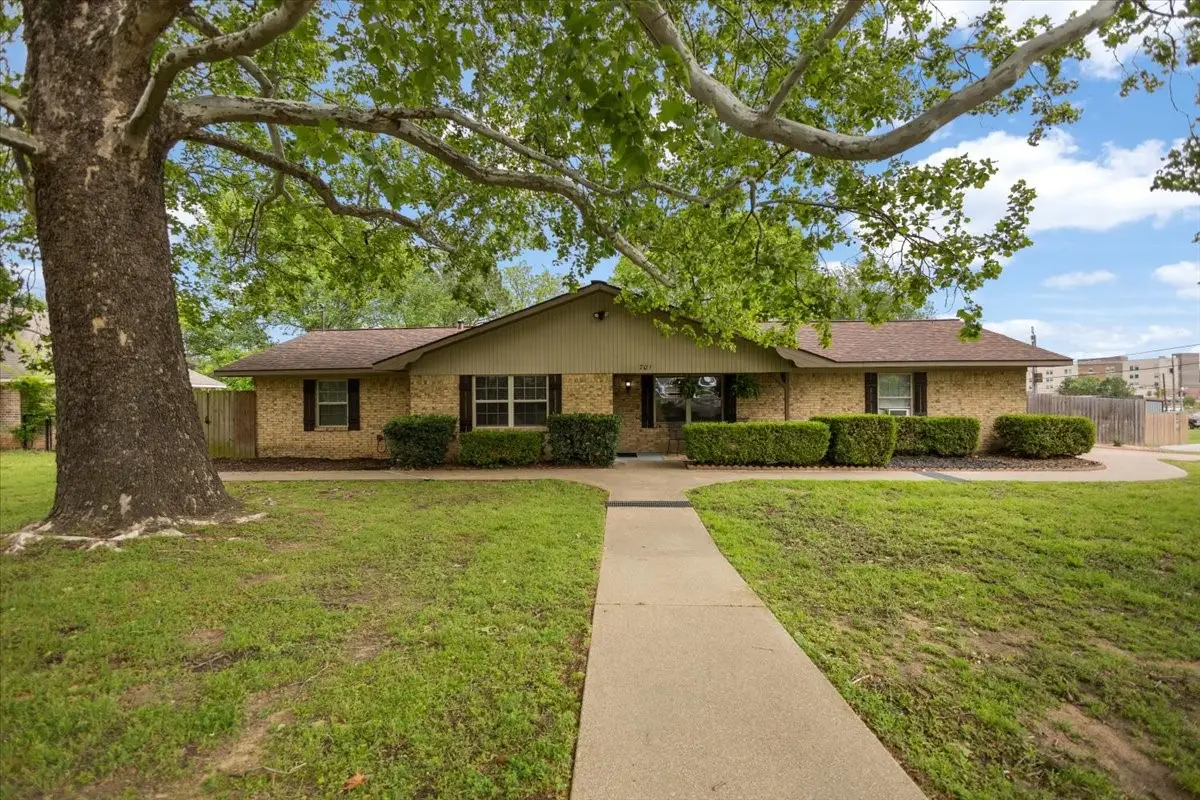 701 Georgia Street, Lindale, TX 75771 - #1